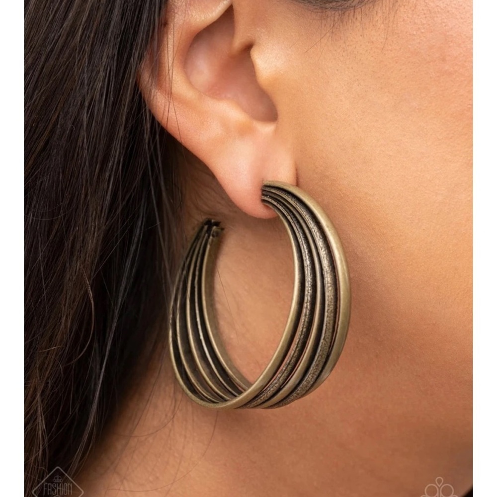 In sync brass large hoop earrings NWT